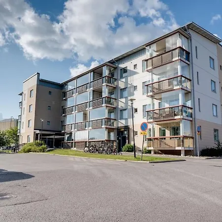 Aurora Fox Suviheinae * Rovaniemi