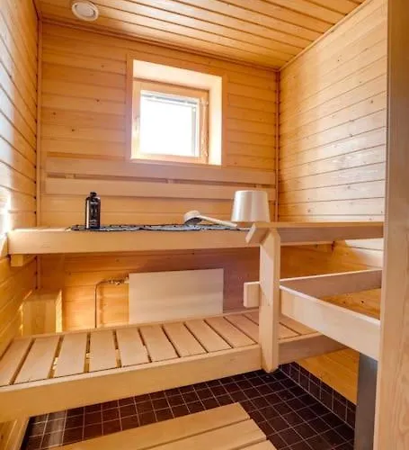 Aurora Fox Suviheinae Apartament